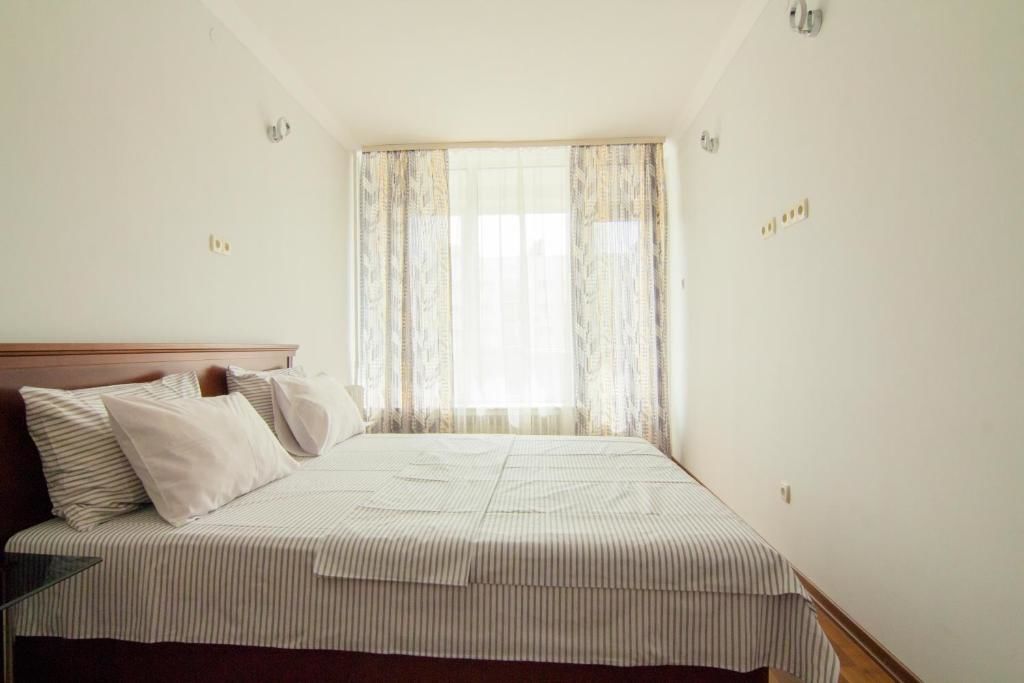 Апартаменты LUX 1+1 Apartment near Gulliver Mall Киев