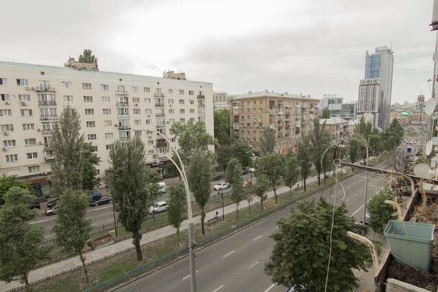 Апартаменты LUX 1+1 Apartment near Gulliver Mall Киев-4