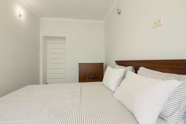 Апартаменты LUX 1+1 Apartment near Gulliver Mall Киев-10